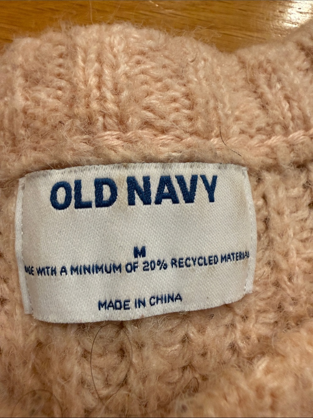 Old Navy women’s pink sweater with heart size medium. - Picture 2 of 7